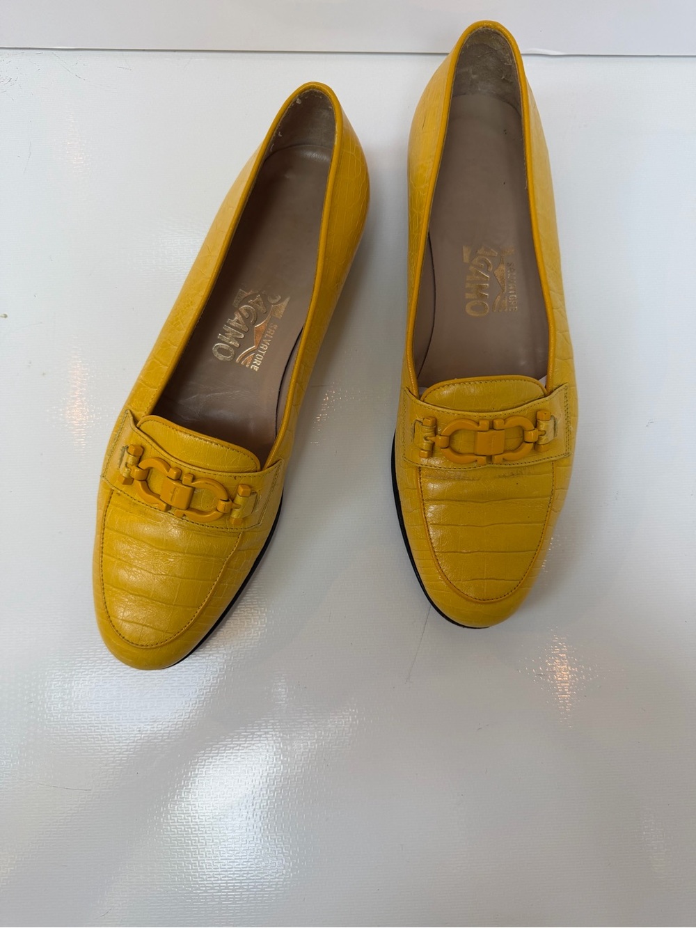 Salvatore Ferragamo Yellow Croc-Embossed Leather Loafers, 6 - Picture 4 of 11